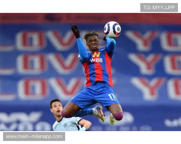 英足总规定允许禁赛主帅赛前中场赛后进入更衣室