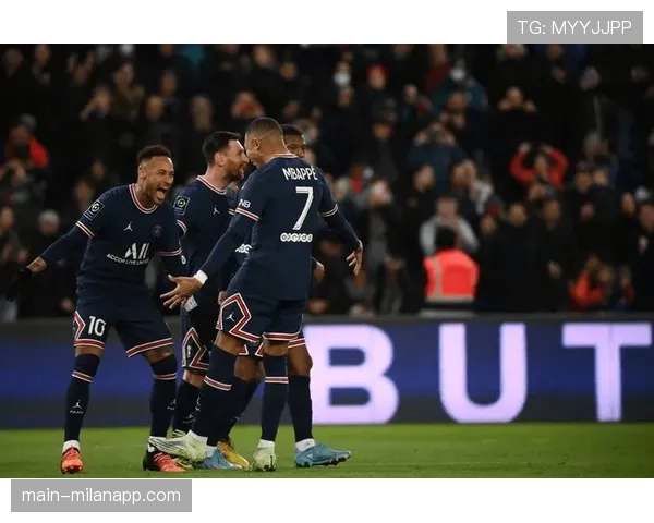 巴黎圣日耳曼主场迎战马赛,国家德比前积分榜悬念再起 巴黎圣日耳曼主场迎战马赛,国家德比前积分榜悬念再起